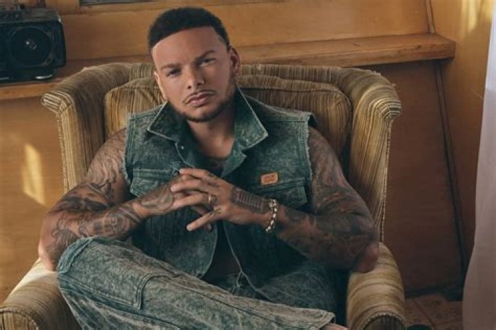 Meet Tabatha Brown, Kane Brown’s single mom and her incarcerated husband! Kane Brown