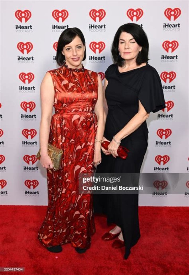 Karen Kilgariff - Age, Family, Bio