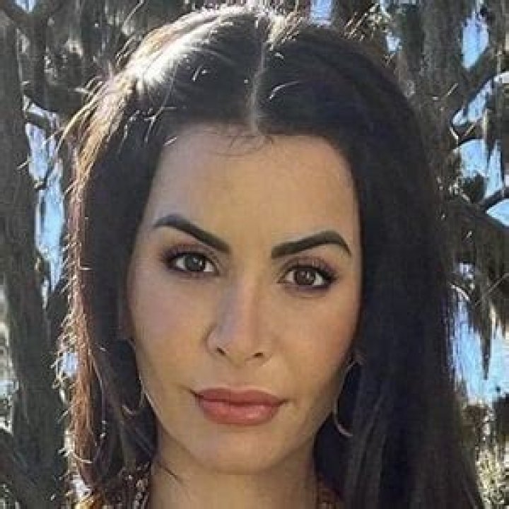 Kathy Picos - Age, Family, Bio