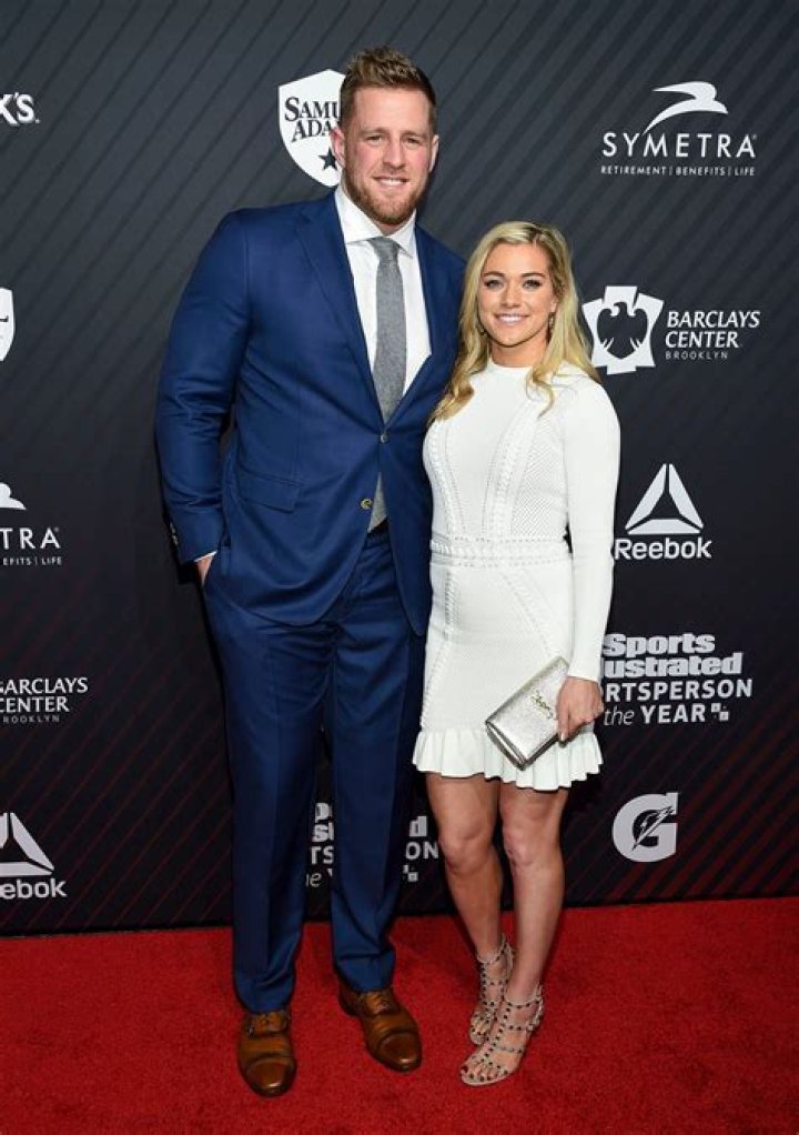 Kealia Ohai Wiki, Height, Age, Husband, Biography, Net Worth