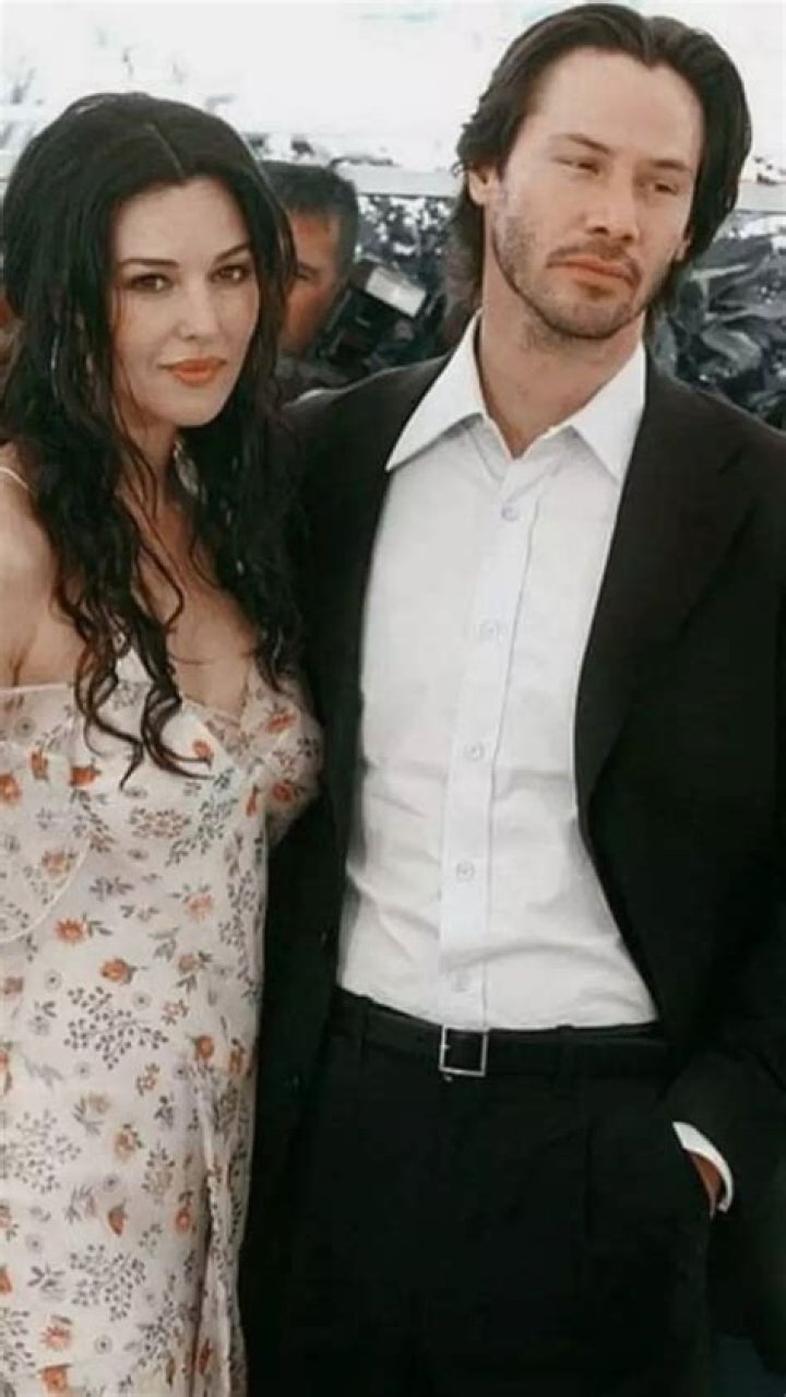 Keanu Reeves, a talented actor spotted with an unknown woman. Is dating a woman or gay? Keanu Reeves and Jennifer Syme
