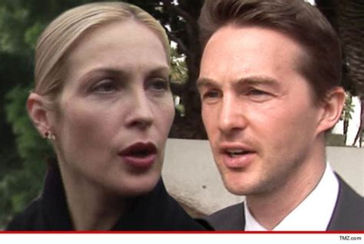 Kelly Rutherford Ordered To Give Back Her Children To Ex In Monaco **FILE PHOTOS**