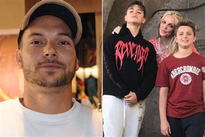 Kevin Federline *does* have a job: attending & DJ-ing strip club parties