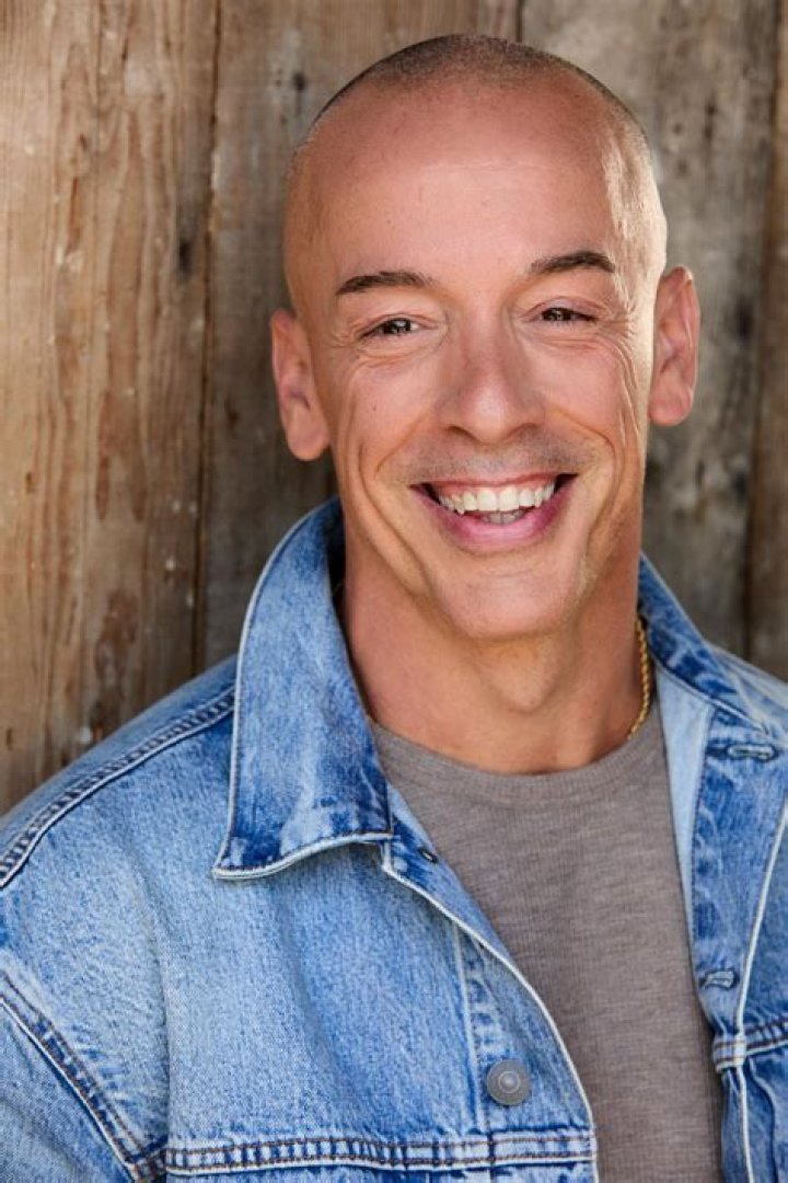 Kevin Lawson - Age, Family, Bio