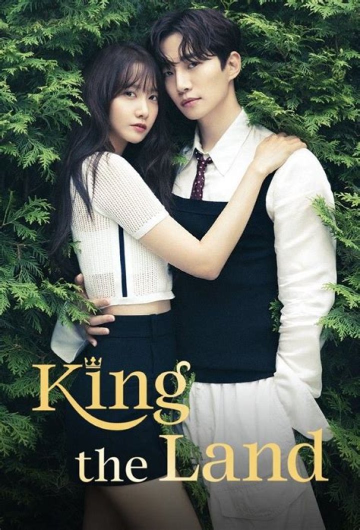 
King The Land set to show 2PM’s Junho and Girls’ Generation’s YoonA in a new light 