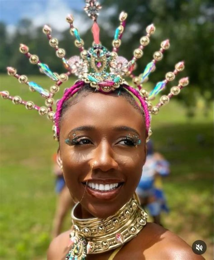 
Korra Obidi Replies A Lady Who Berated Her Outfit To A Wedding 