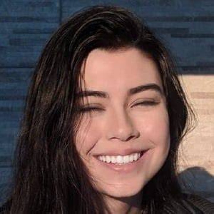 Larissa Liveir - Age, Family, Bio