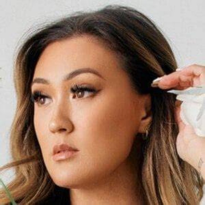 LaurDIY - Age, Family, Bio