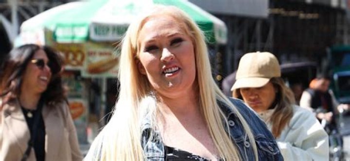 Lauren Bennett - Age, Family, Bio
