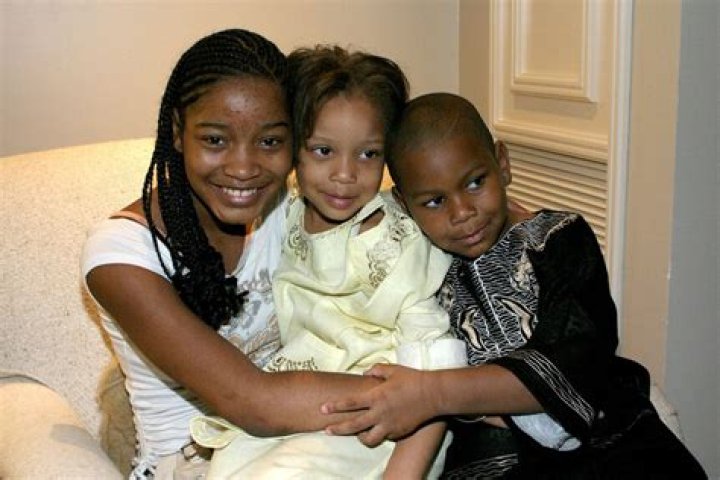 Lawrencia Palmer - Age, Family, Bio