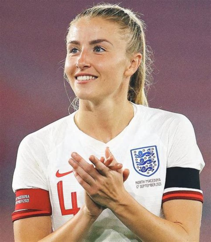 Leah Williamson Height, Weight, Net Worth, Age, Birthday, Wikipedia, Who, Instagram, Biography