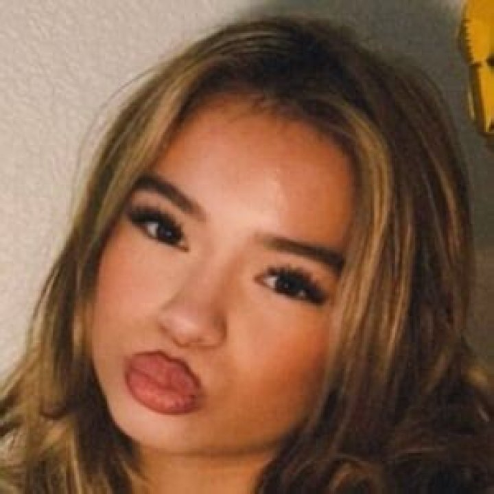 Lee Karis - Age, Family, Bio
