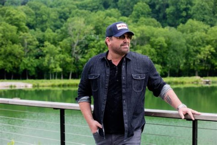 Lewis Brice Height, Weight, Net Worth, Age, Birthday, Wikipedia, Who, Instagram, Biography