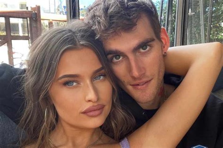 Lexi Wood - Age, Family, Bio