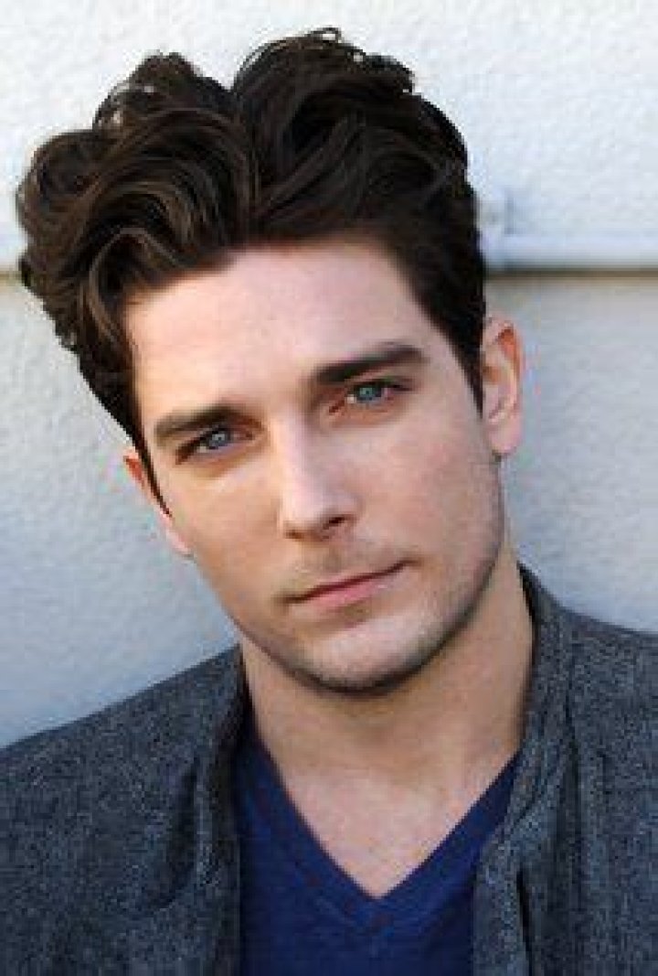 Logan Bartholomew Bio (Wiki) 