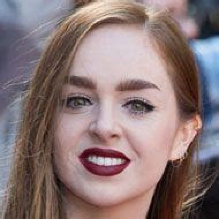 Louisa Melcher - Age, Family, Bio