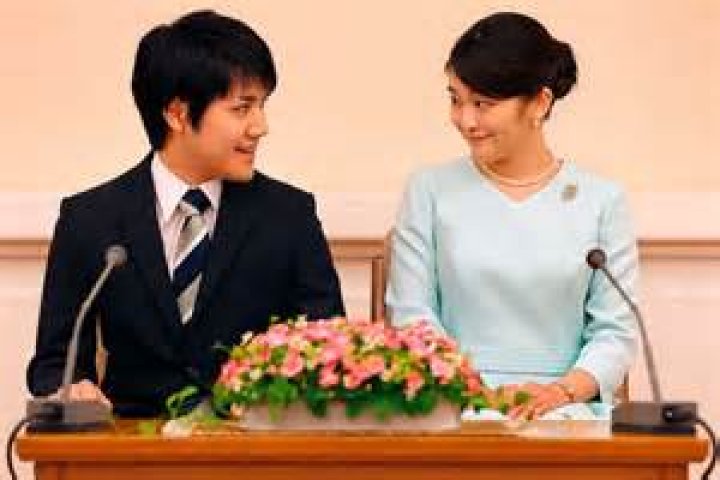 Love has no boundary. Japanese Princess Mako is leaving her status and property to marry her love who is a commoner!