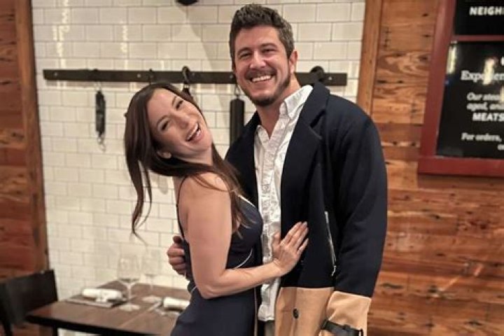 
‘Love Is Blind’ ‘s Amber Pike and Matt Barnett Celebrate 4th Wedding Anniversary 