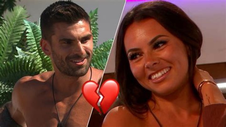 Love Island’s Adam Collard Gets Attacked by Thugs On A Night Out with Girlfriend Paige Thorne!