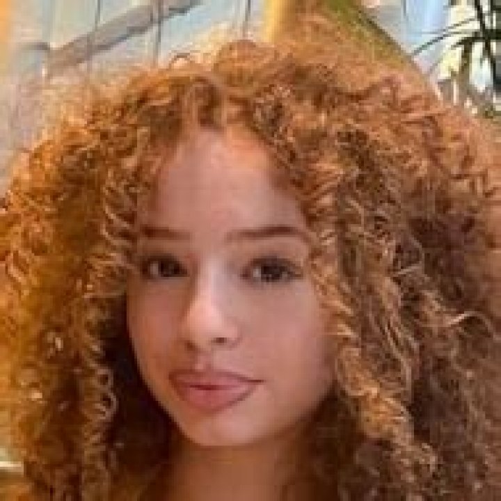 Luci4 - Trivia, Family, Bio