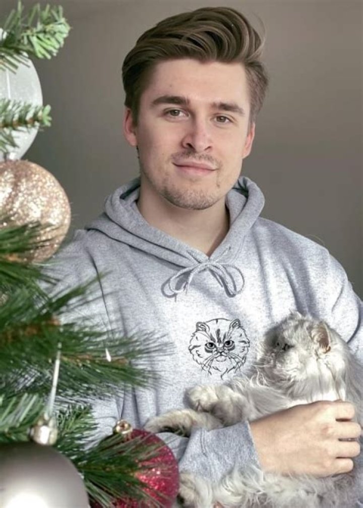 Ludwig Ahgren Height, Weight, Net Worth, Age, Birthday, Wikipedia, Who, Nationality, Biography