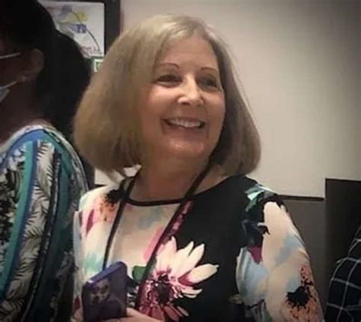 ‘Lufkin Road Middle’ School Principal, Karen Sinders, dies at school