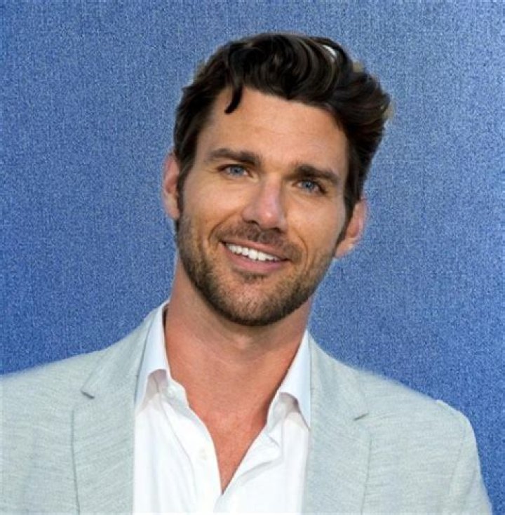 
Luke Vernon Height, Weight, Net Worth, Age, Birthday, Wikipedia, Who, Nationality, Biography 