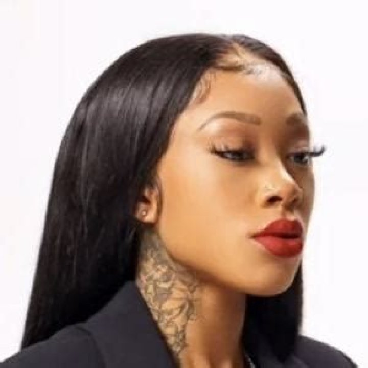 Lul Benzie - Age, Family, Bio
