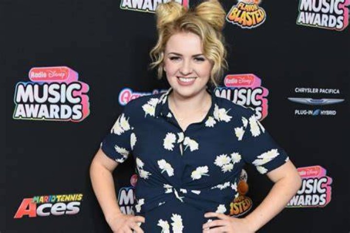 
Maddie Poppe Height, Weight, Net Worth, Age, Birthday, Wikipedia, Who, Nationality, Biography 