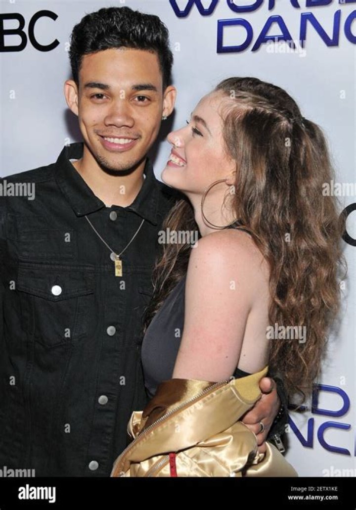 
Mariah Angeliq Walks With Boyfriend Roshon Fegan In Latin Music Awards, A Look At Their Relationship So Far 