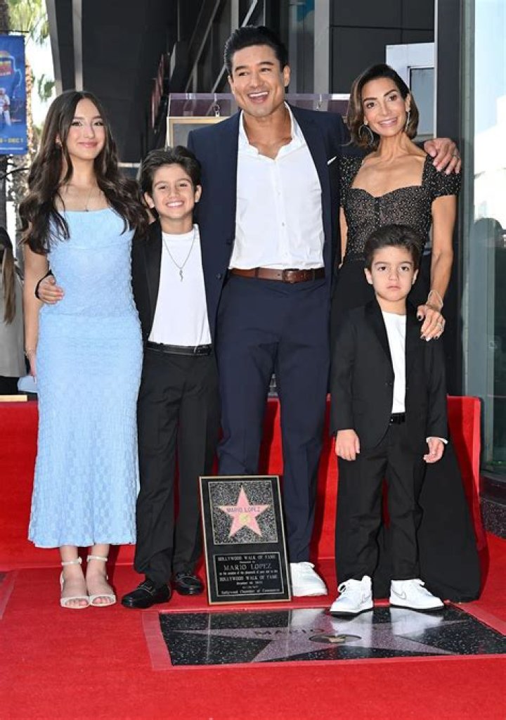 Mario Lopez and his wife Courtney are expecting their third baby!
