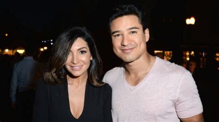 Mario Lopez and his wife Courtney are expecting their third baby! Mario Lopez and his wife Courtney are expecting their third baby!