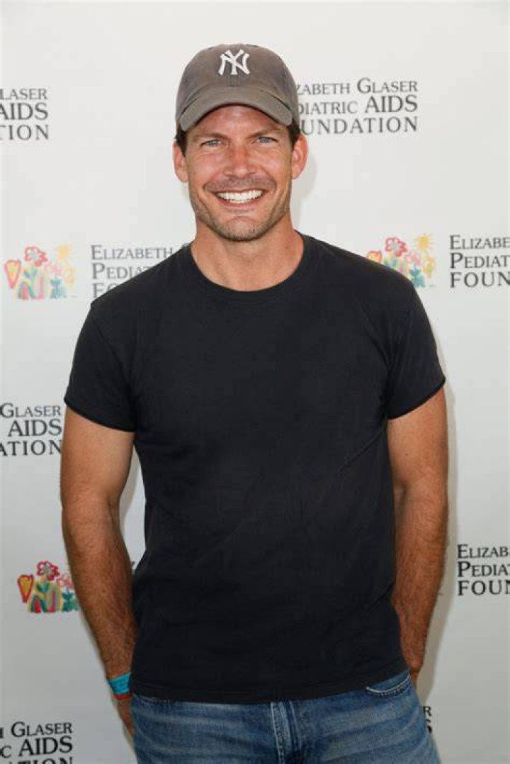 Mark Deklin Height, Weight, Net Worth, Age, Birthday, Wikipedia, Who, Instagram, Biography
