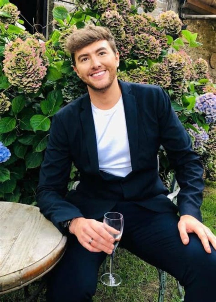 Mark Ferris - Age, Family, Bio