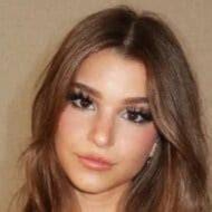 marlyestevess - Age, Family, Bio