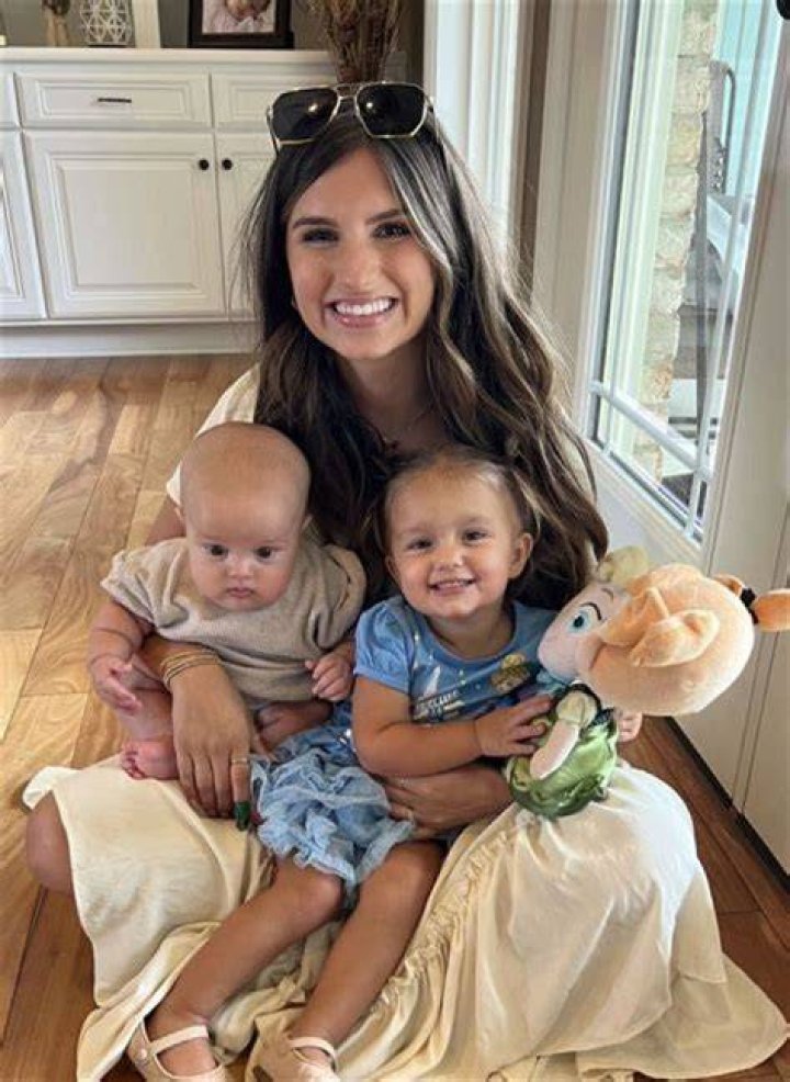 Mckenna Bates - Age, Family, Bio