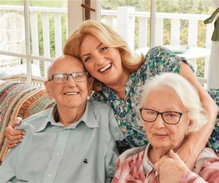 
Meet Jean Kittson Husband- Everything To Know About Patrick Cook 