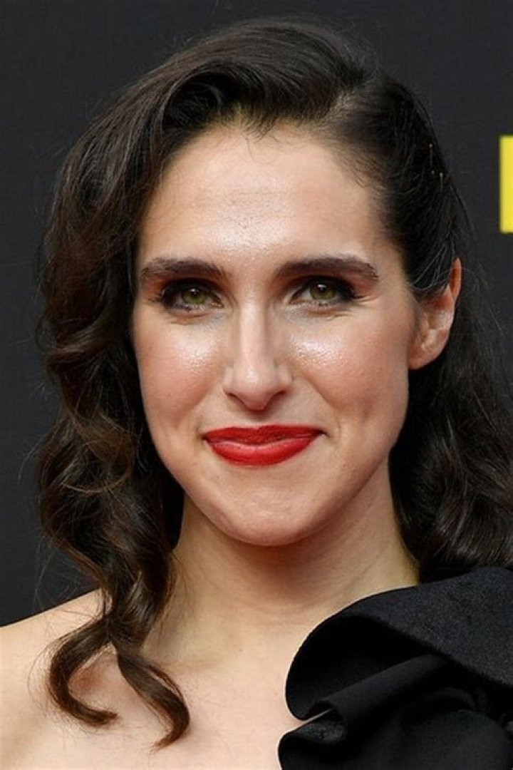 Megan Amram Bio (Wiki) 