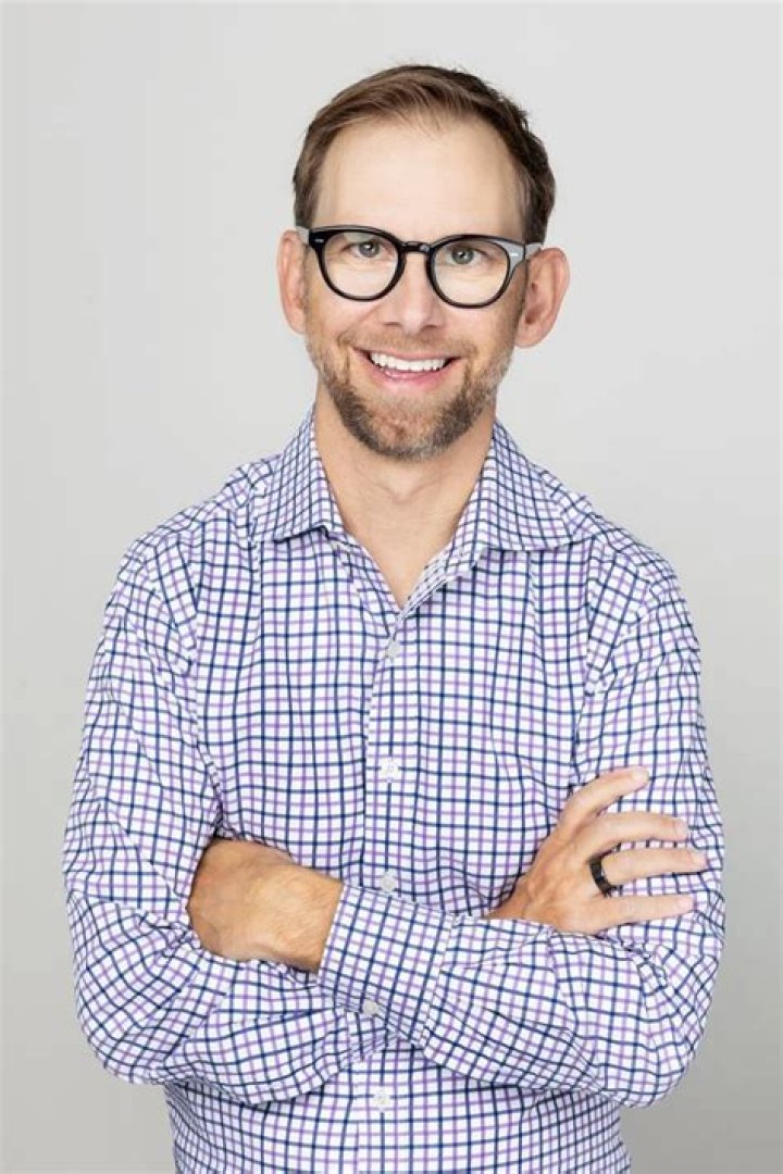 Michael Kutcher Bio (Wiki) 