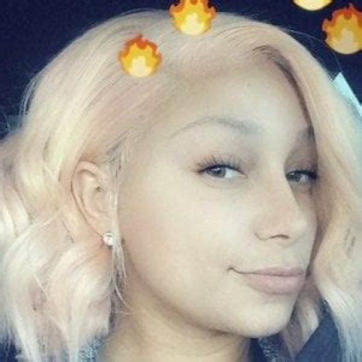 Model Bubbles - Age, Family, Bio