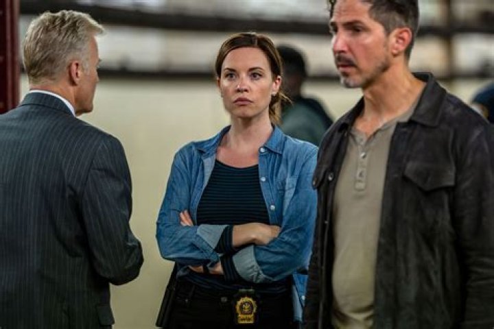 Molly Burnett’s Grace Muncy Isn’t Leaving SVU But [Spoilers] Is