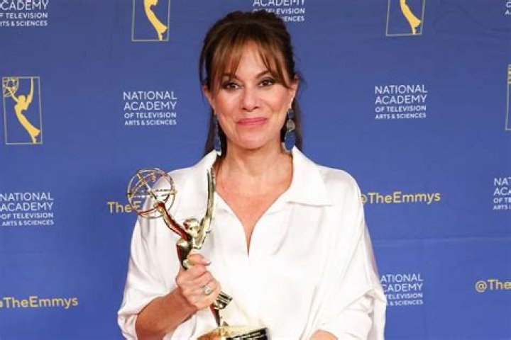 Nancy Lee Grahn Bio (Wiki) 