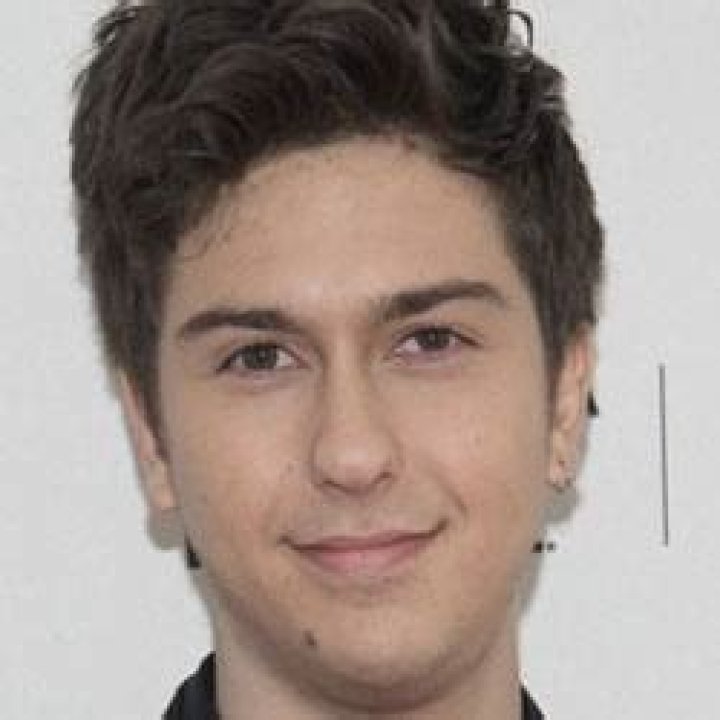 Nat Hearn - Age, Family, Bio