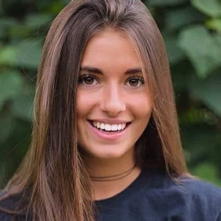 Natalia Borrego - Age, Family, Bio