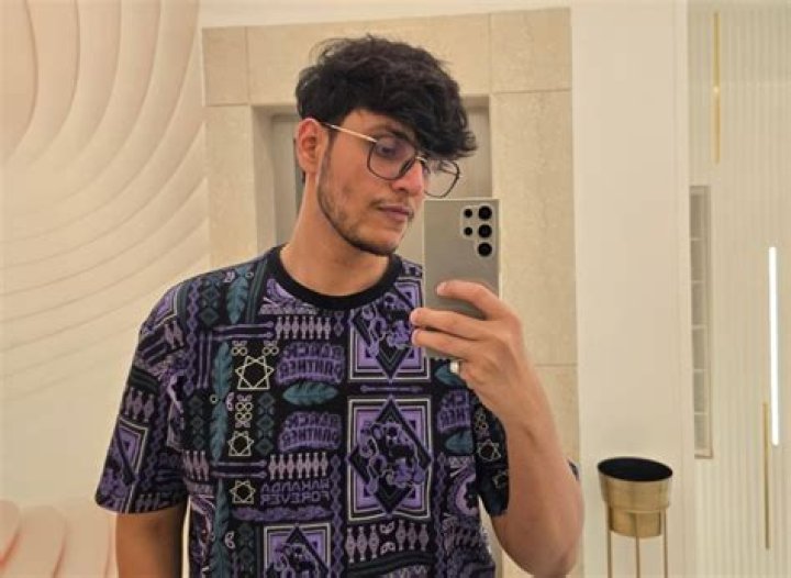 Nischay Malhan Height, Weight, Net Worth, Age, Birthday, Wikipedia, Who, Instagram, Biography