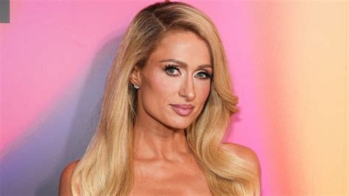 Paris Hilton is a drunken, vadge-flashing, cracked-out mess, of course