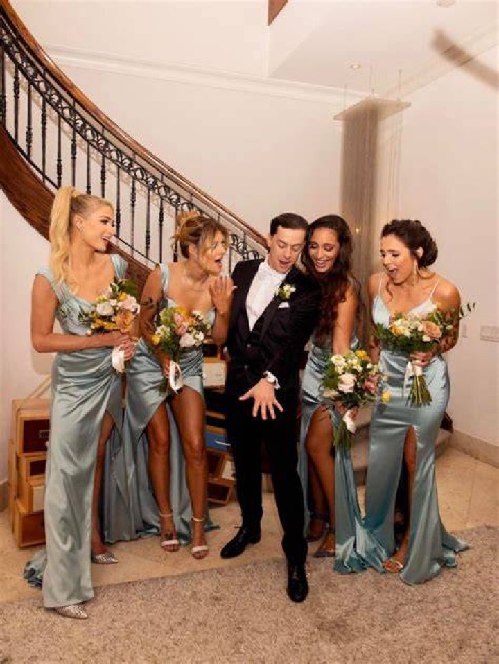Paris Hilton served as bridesmaids in Lele Pons and Guaynaa's wedding