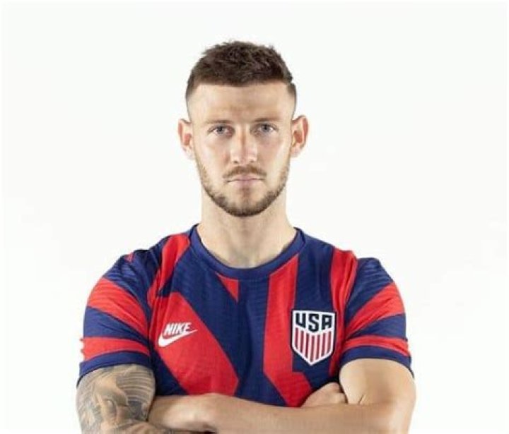 Paul Arriola Bio (Wiki) 