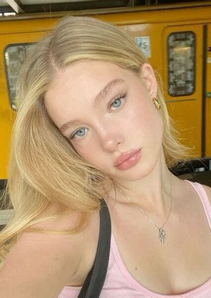 PDM Clara - Age, Family, Bio