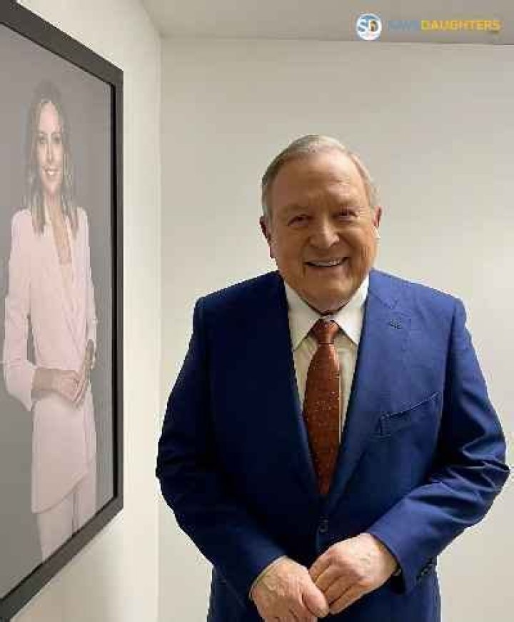
Peter Hitchener Height, Weight, Net Worth, Age, Birthday, Wikipedia, Who, Instagram, Biography 
